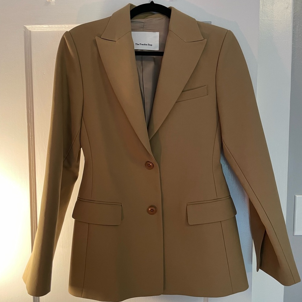 The Frankie Shop Colette Blazer in Camel